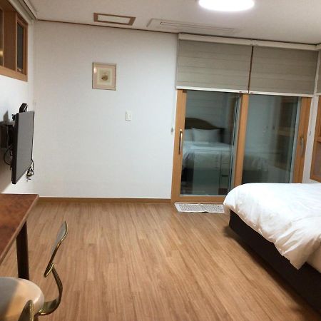 Sungsan Woori House Pension Seogwipo-stad Buitenkant foto