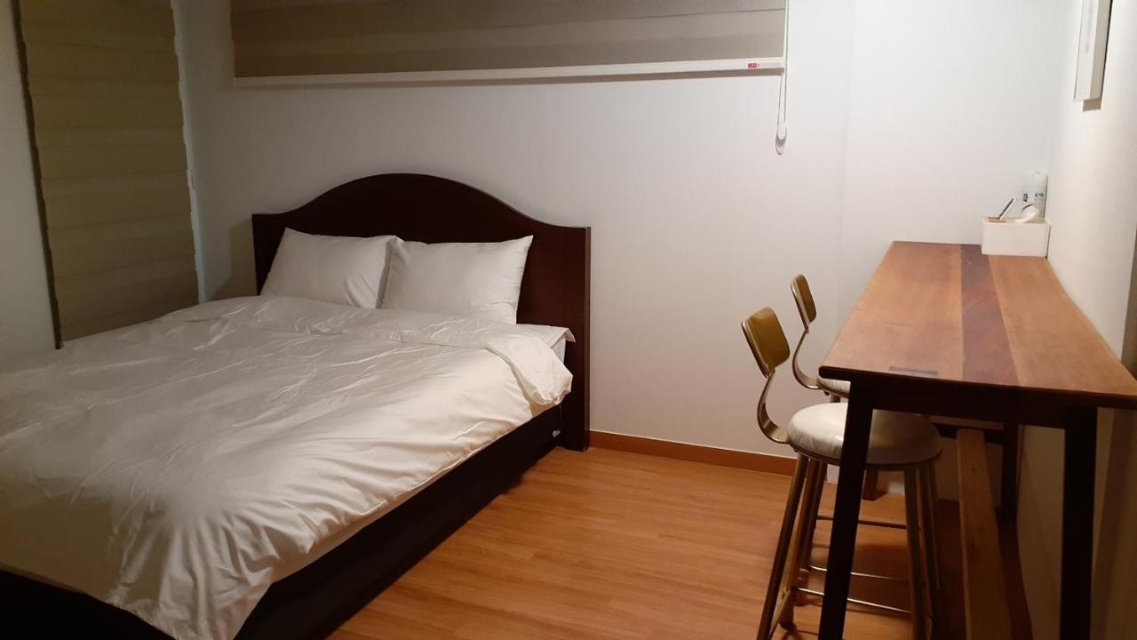 Sungsan Woori House Pension Seogwipo-stad Buitenkant foto