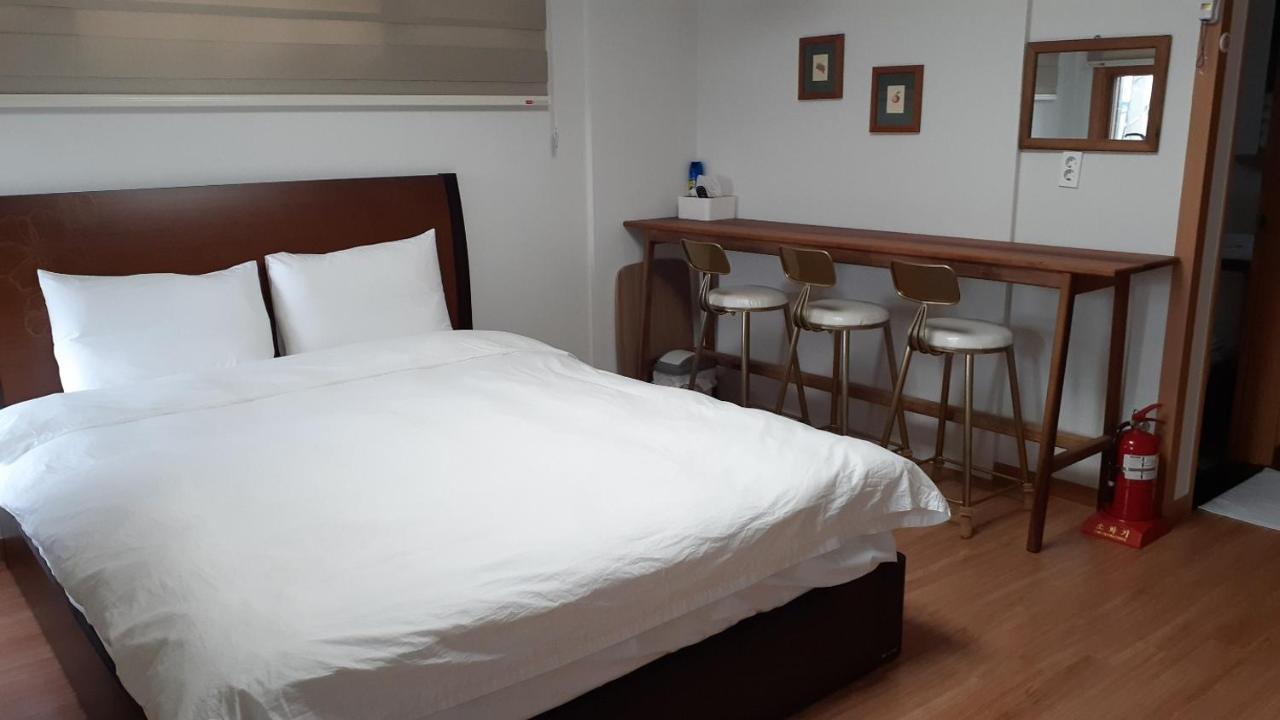 Sungsan Woori House Pension Seogwipo-stad Buitenkant foto