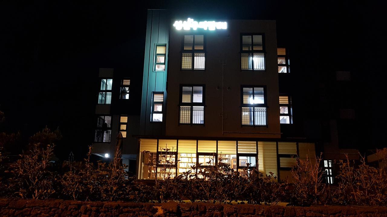 Sungsan Woori House Pension Seogwipo-stad Buitenkant foto